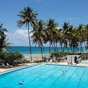 Apartment Kasa Las Palmas Ocean View Beachfront Condo Pool, San Juan